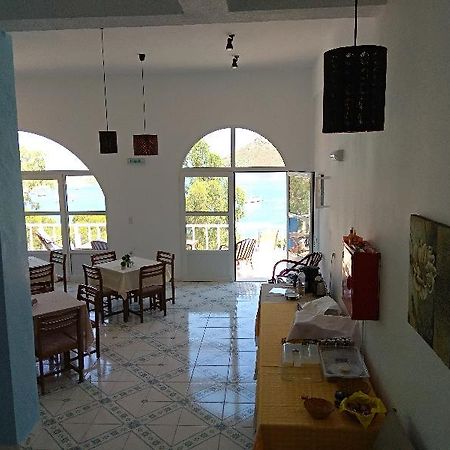 Athina Hotel Грикос Экстерьер фото